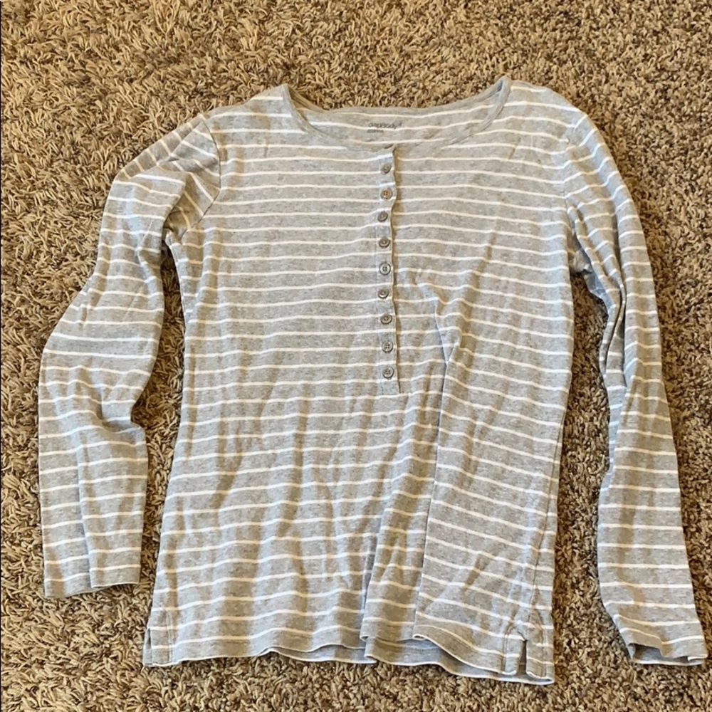 Grey and white striped long sleeved tee